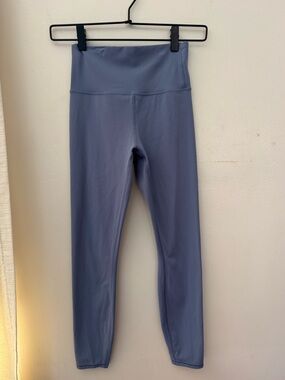 Vuori All the feels leggings Blue Quartz SIZE XS